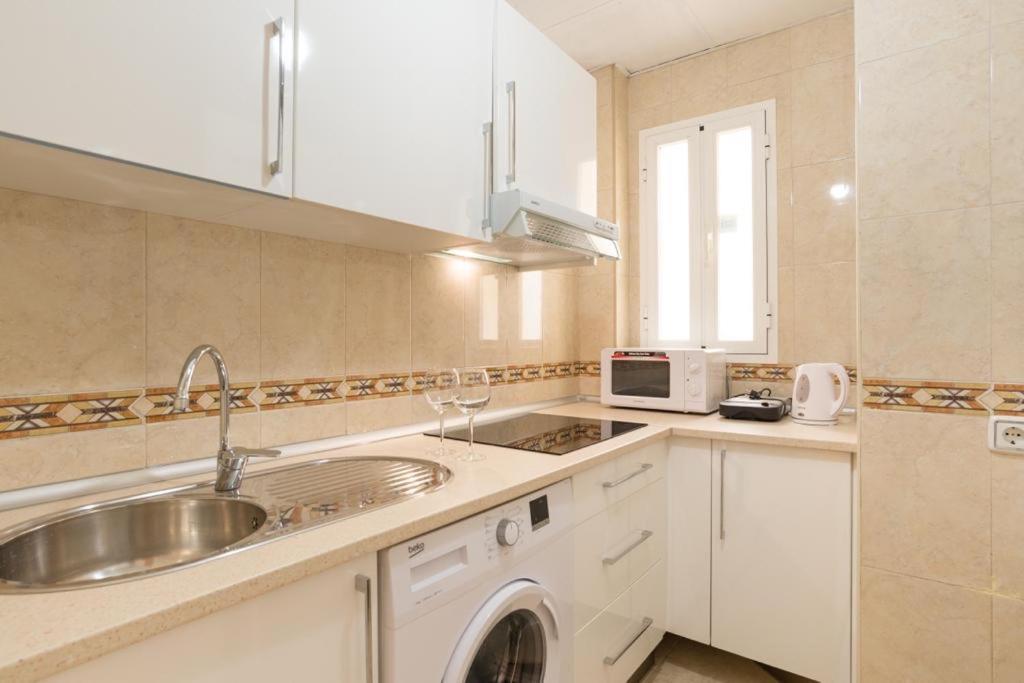 Historic Apartamentos Parking Gratis 5P Jinetes Малага Екстериор снимка